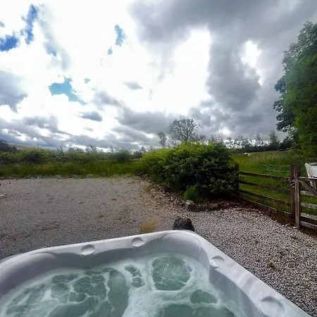 Luxury Wellbeing Barn With Hot Tub & Cold Plunge Dom wakacyjny Kilnsey