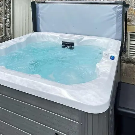 펜션 Wellbeing Barn With Hot Tub, Cold Plunge, Pet Friendly *