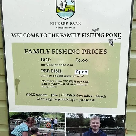 Wellbeing Barn With Hot Tub, Cold Plunge, Pet Friendly