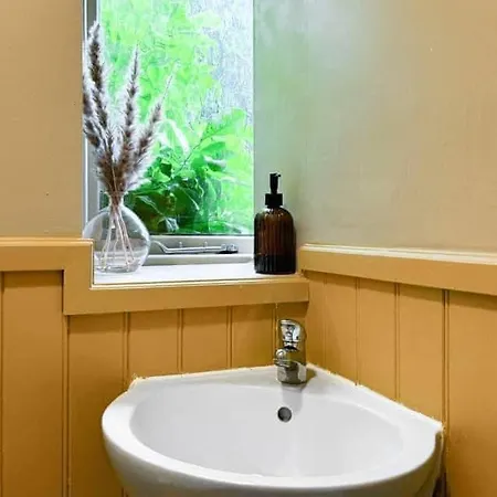 펜션 Wellbeing Barn With Hot Tub, Cold Plunge, Pet Friendly *