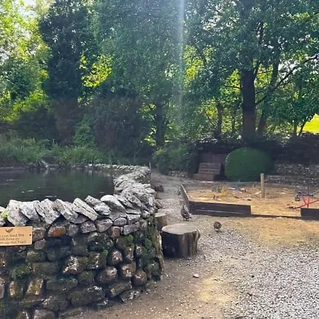 Wellbeing Barn With Hot Tub, Cold Plunge, Pet Friendly