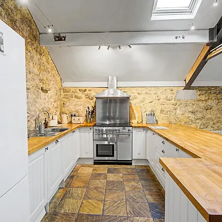 Wellbeing Barn With Hot Tub, Cold Plunge, Pet Friendly Semesterbostad *