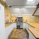 Wellbeing Barn With Hot Tub, Cold Plunge, Pet Friendly Tatil Evi *