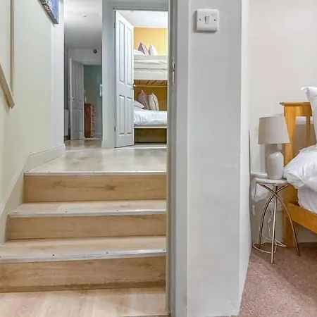 Wellbeing Barn With Hot Tub, Cold Plunge, Pet Friendly * Kilnsey